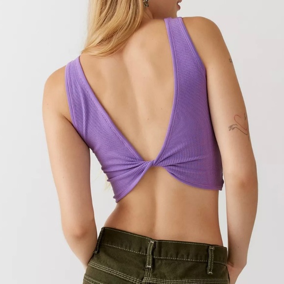 🚫SOLD LOCALLY🚫
Out From Under Reversible Green Bra - Picture 8 of 10